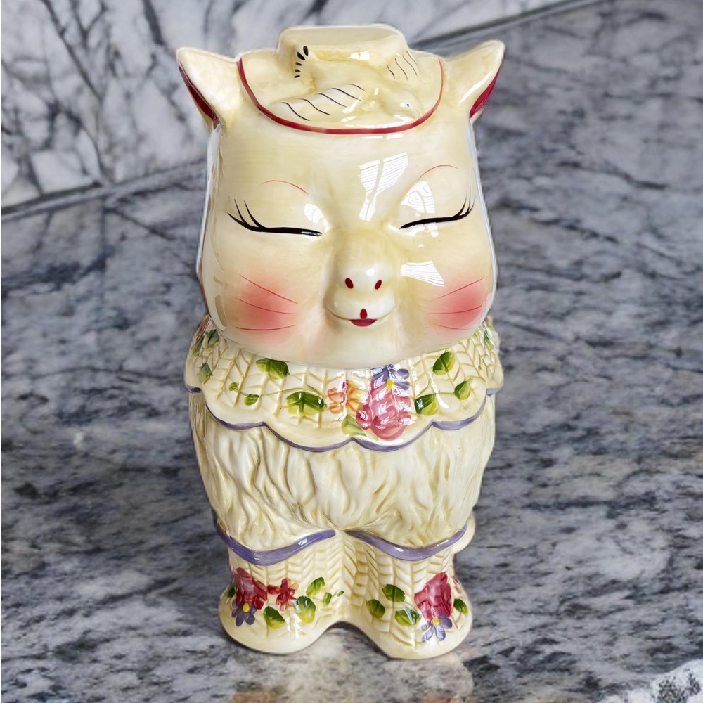 The Puss 'N Boots Cookie Jar is a classic piece from the BLOCK VINTAGE